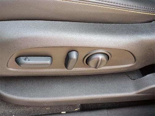 2022 Chevrolet Equinox Premier w/1LZ