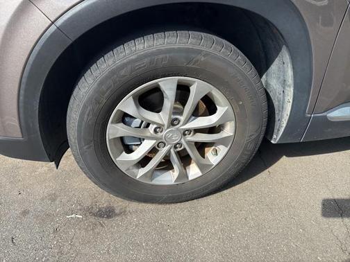 2019 Hyundai SANTA FE SEL 2.4