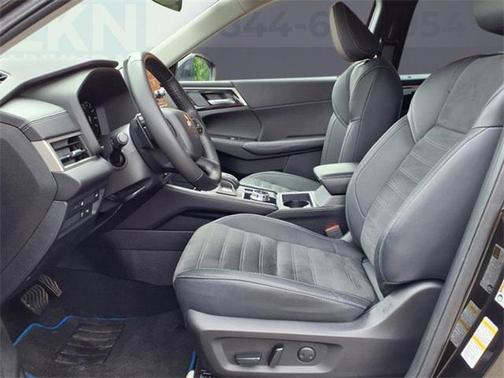 2023 Mitsubishi Outlander PHEV SE S-AWC
