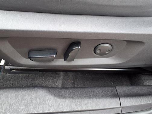 2023 Mitsubishi Outlander PHEV SE S-AWC