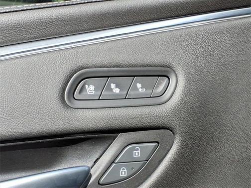 2022 Cadillac Escalade ESV Premium Luxury