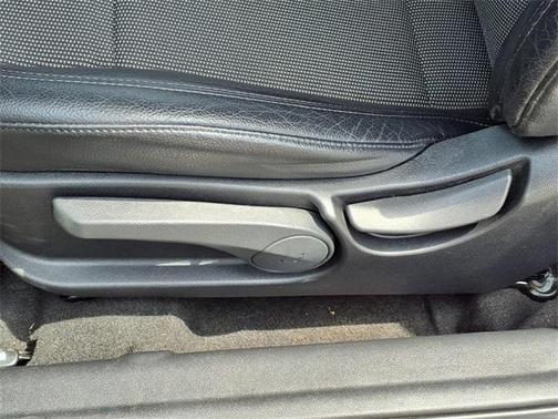 2013 Hyundai Veloster Base