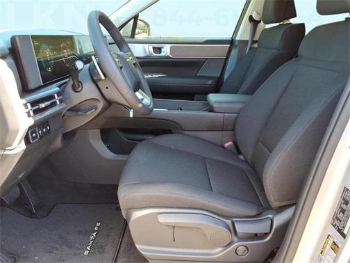 2025 Hyundai SANTA FE SE