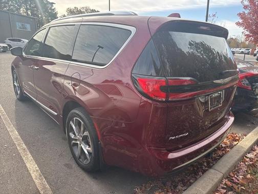 2021 Chrysler Pacifica L