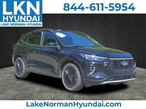 2023 Ford Escape ST-Line Elite