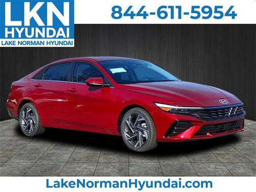 2025 Hyundai ELANTRA SEL