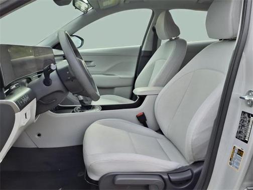 2024 Hyundai KONA SE
