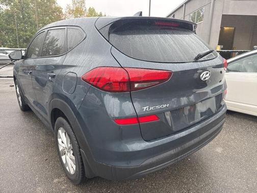 2021 Hyundai TUCSON SE