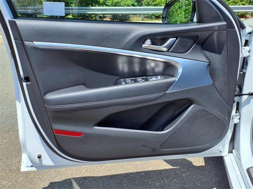 2024 Genesis G70 2.5T RWD