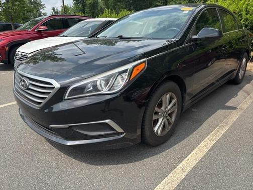 2017 Hyundai SONATA SE