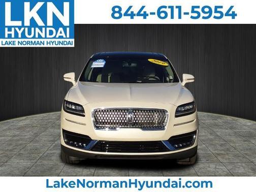 2019 Lincoln Nautilus Reserve