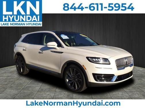 2019 Lincoln Nautilus Reserve