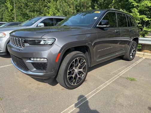 2022 Jeep Grand Cherokee Summit