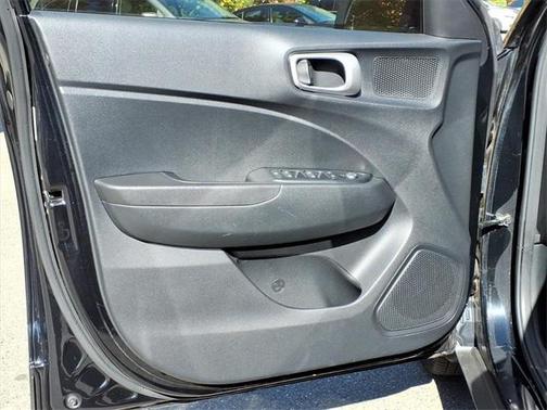 2023 Hyundai VENUE SE