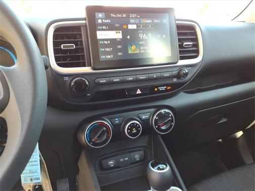 2023 Hyundai VENUE SE