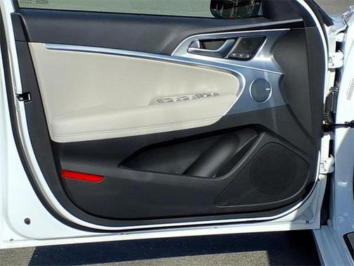 2022 Genesis G70 2.0T AWD