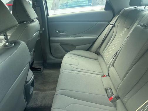Abyss Black 2025 Hyundai ELANTRA SEL