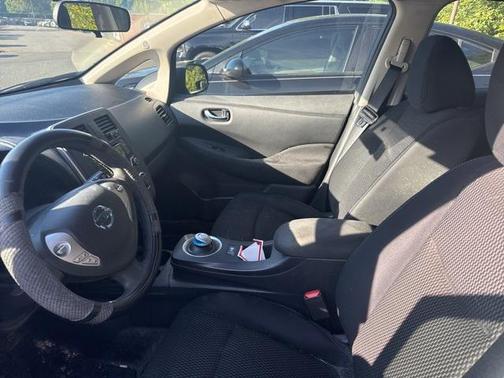 2016 Nissan Leaf S