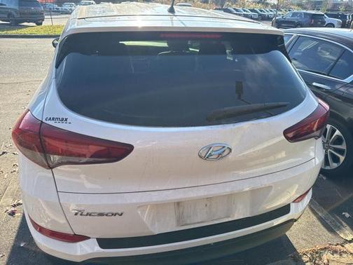 2018 Hyundai TUCSON SE