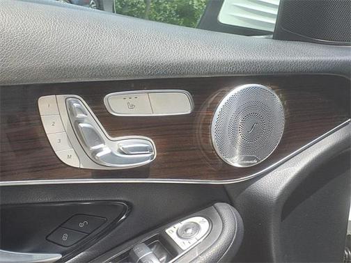 2017 Mercedes-Benz GLC 300 Base