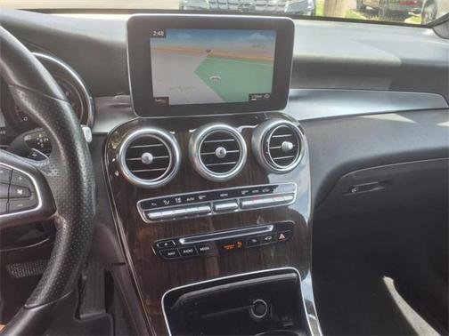 2017 Mercedes-Benz GLC 300 Base