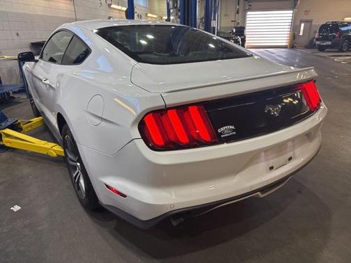 2015 Ford Mustang EcoBoost Premium