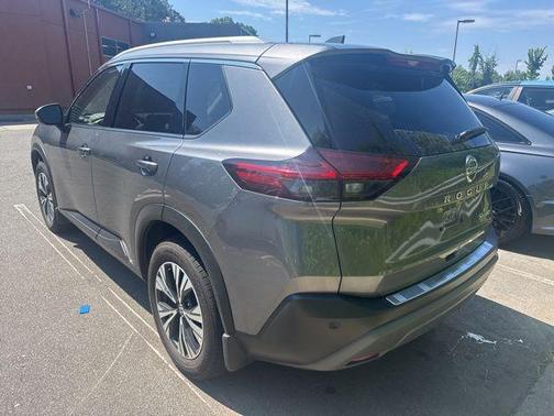 Gun Metallic 2021 Nissan Rogue SV