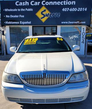 2006 Lincoln Town Car Signature