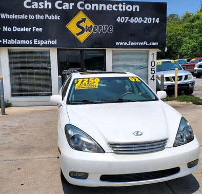 WHITE 2002 Lexus ES 300 Base