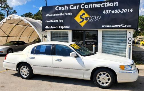 2000 Lincoln Town Car Signature