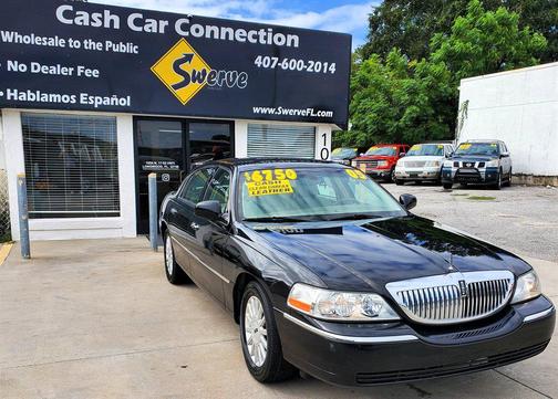 2005 Lincoln Town Car Signature