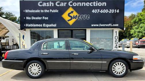 2005 Lincoln Town Car Signature