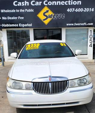 2001 Lincoln Town Car Signature