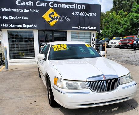 2001 Lincoln Town Car Signature