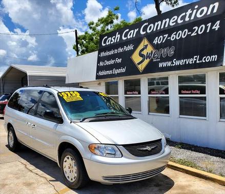 2002 Chrysler Town & Country LX
