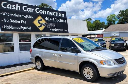 2002 Chrysler Town & Country LX