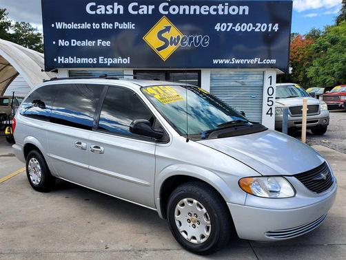 2002 Chrysler Town & Country LX