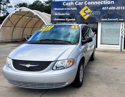 2002 Chrysler Town & Country LX
