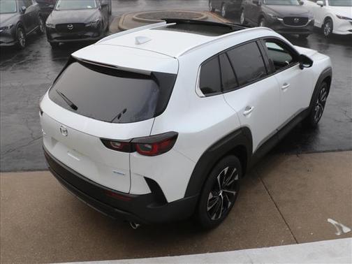 2026 Mazda CX-50 Premium Plus