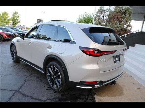 2024 Mazda CX-90 PHEV Premium