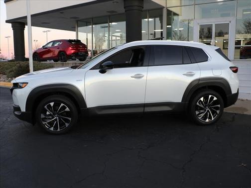 2025 Mazda CX-50 PLUS