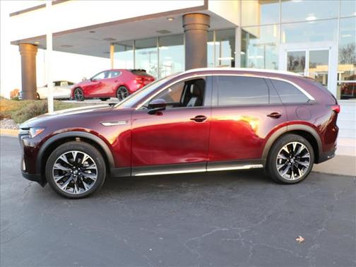 2024 Mazda CX-90 PHEV Premium Plus