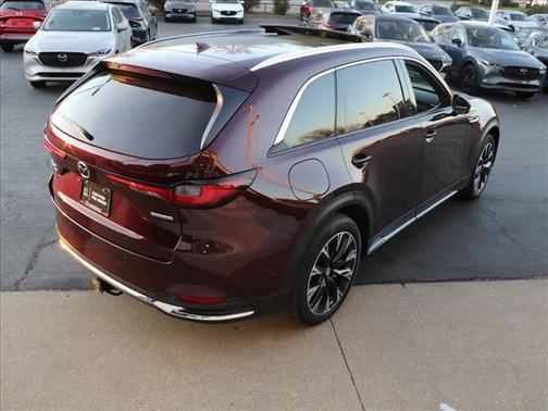 2024 Mazda CX-90 PHEV Premium Plus