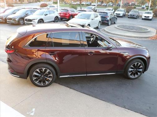 2024 Mazda CX-90 PHEV Premium Plus