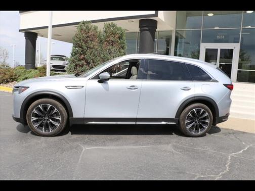 2024 Mazda CX-90 PHEV Premium Plus