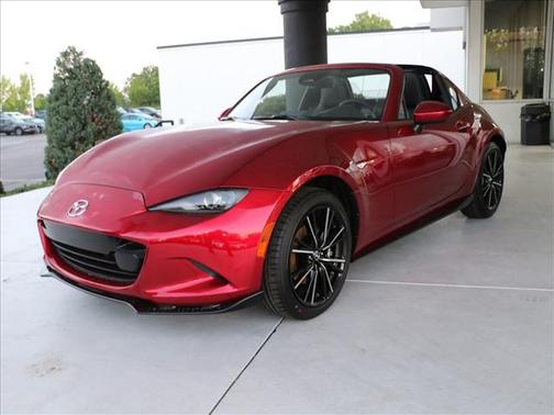 Soul Red Crystal Metallic 2026 Mazda MX-5 Miata GRAND TOURING