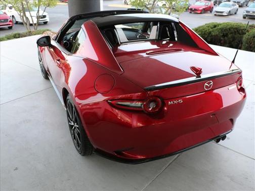 Soul Red Crystal Metallic 2026 Mazda MX-5 Miata GRAND TOURING
