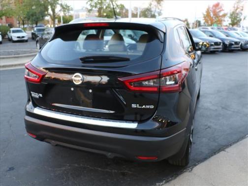 2022 Nissan Rogue Sport SL