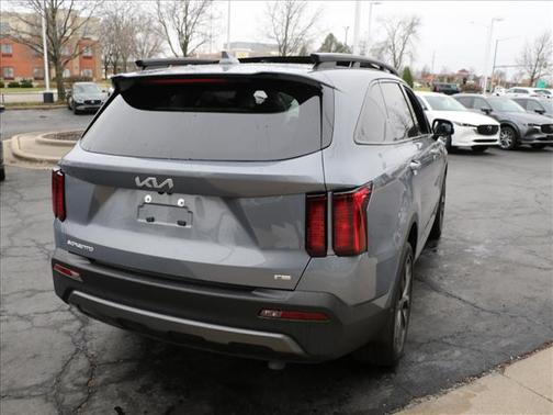 Everlasting Silver 2023 Kia Sorento X-Line EX