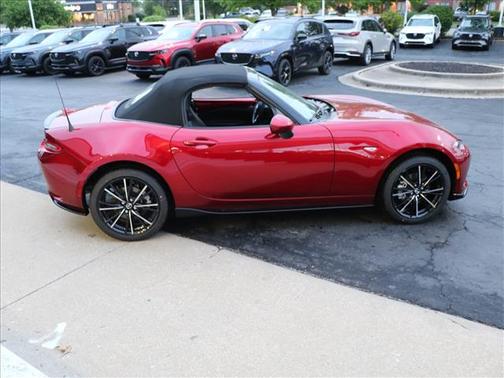 Soul Red Crystal Metallic 2026 Mazda MX-5 Miata Grand Touring